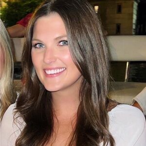 Meet your Posher, Hayley